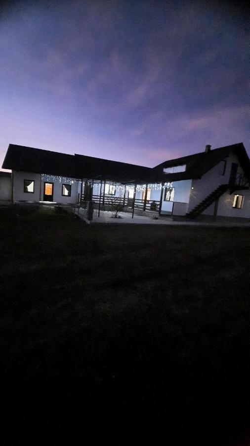 Casuta Din Deal Târgu Neamţ Bagian luar foto