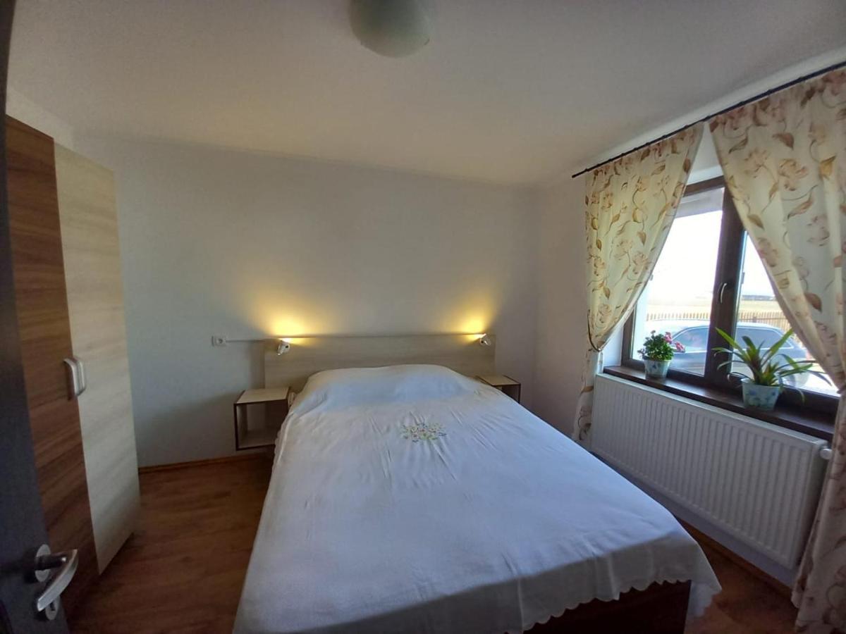 Casuta Din Deal Târgu Neamţ Bagian luar foto