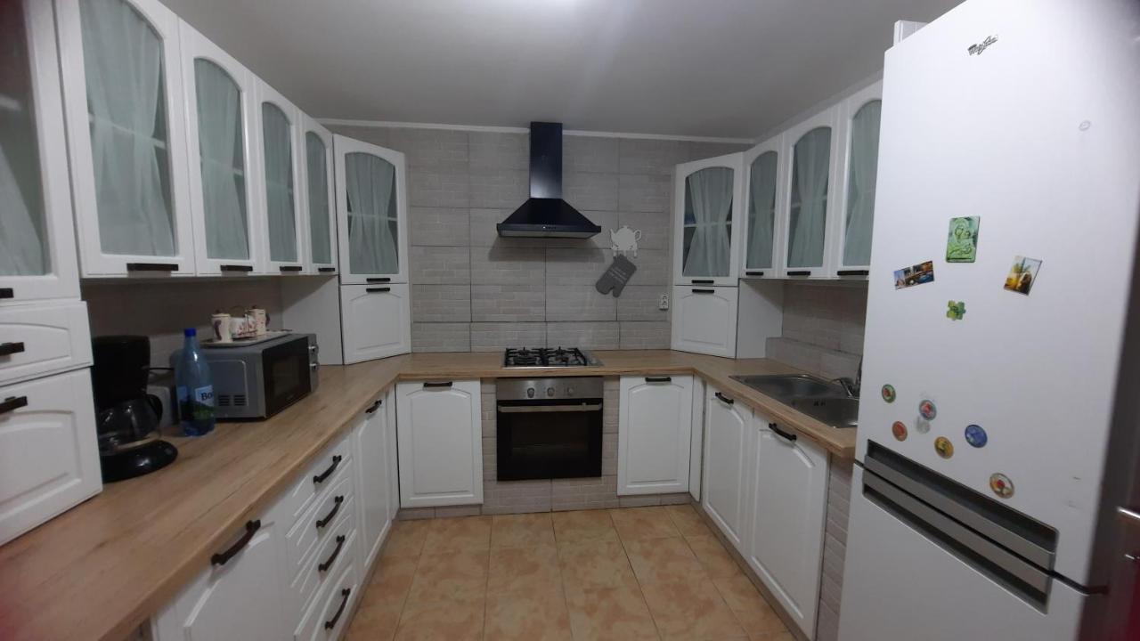 Casuta Din Deal Târgu Neamţ Bagian luar foto